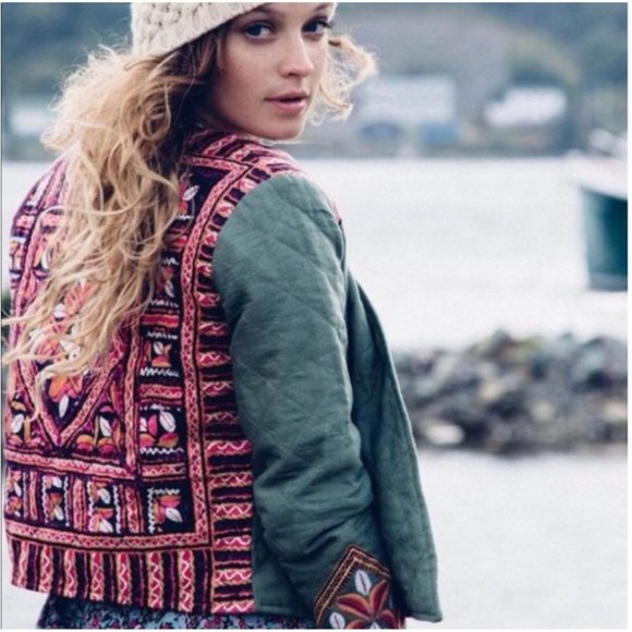 Billabong Green and Pink Patterned Bomber Jacket - Picture 1 of 11